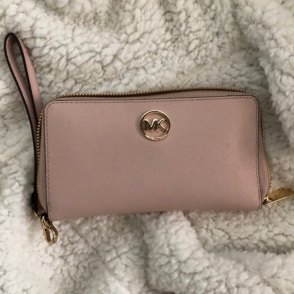 Pink Micheal Kors Wristlet